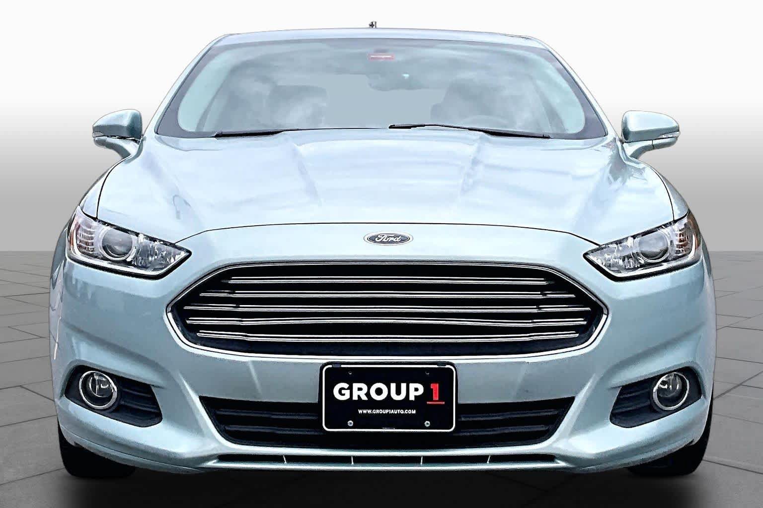 Used 2013 Ford Fusion SE FWD image 4