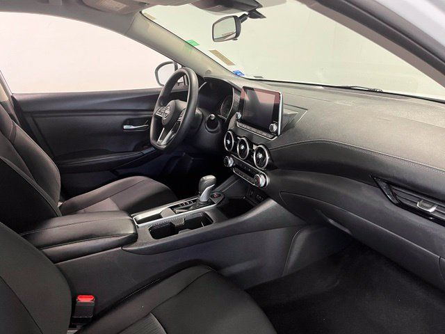 Used 2025 Nissan Sentra SV FWD image 11