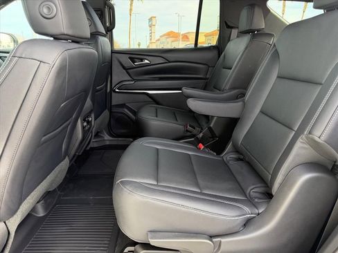 New 2026 Chevrolet Traverse LT w/ Midnight/Sport Edition image 6