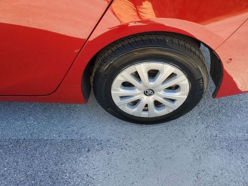 Used 2022 Toyota Prius LE image 20