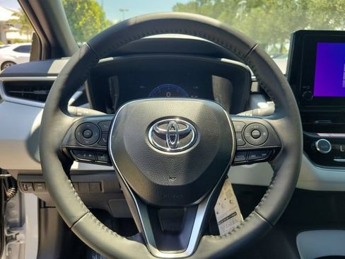 Used 2026 Toyota Corolla SE FWD image 14