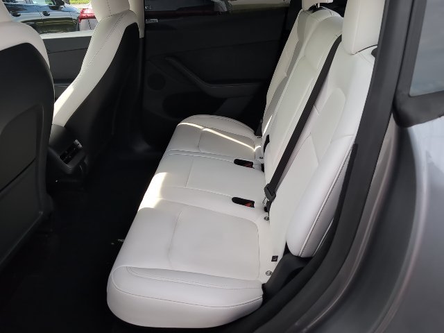 Used 2025 Tesla Model Y Long Range AWD/4WD image 20