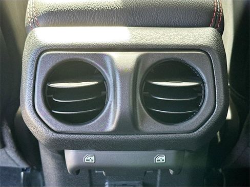 New 2025 Jeep Gladiator Rubicon w/ Convenience Group image 24