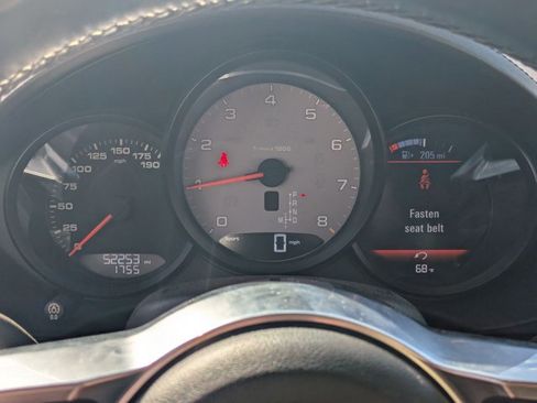 Used 2018 Porsche 718 Cayman S image 13