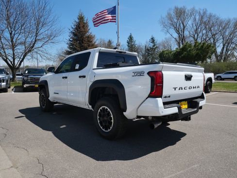 New 2026 Toyota Tacoma TRD Off-Road AWD/4WD image 3