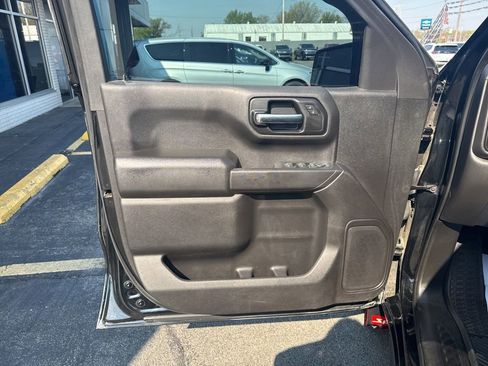 Used 2021 Chevrolet Silverado 1500 Custom Trail Boss image 12