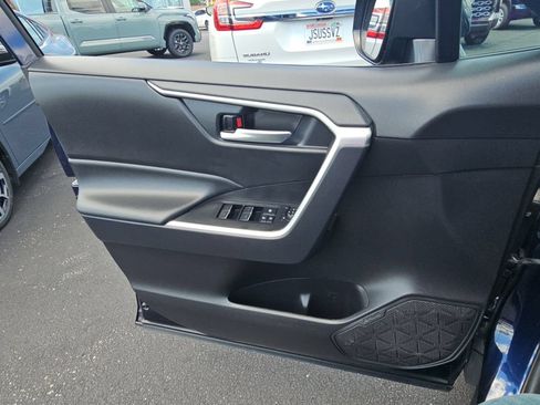 Certified 2025 Toyota RAV4 XLE AWD/4WD image 21