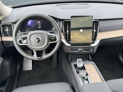 New 2026 Volvo XC90 B5 Plus AWD/4WD image 27
