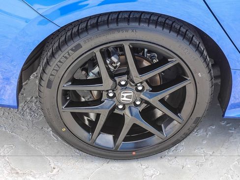 Certified 2024 Honda Civic Sport image 9