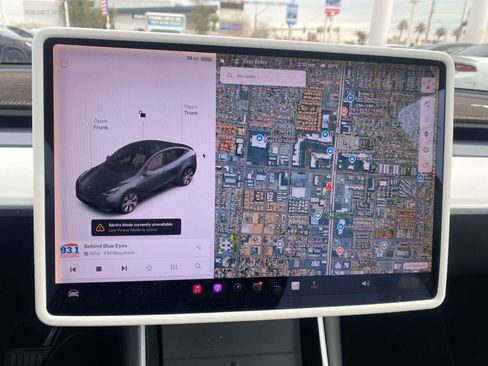 Used 2020 Tesla Model Y Long Range image 13