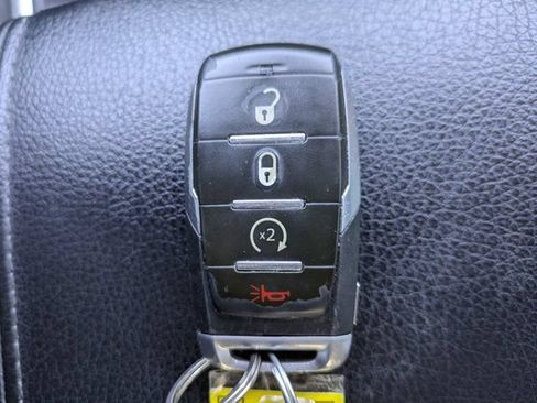 Used 2019 RAM 1500 Big Horn RWD image 30