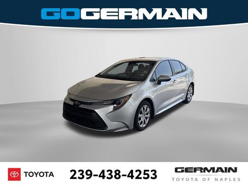 Used 2025 Toyota Corolla LE FWD image 1