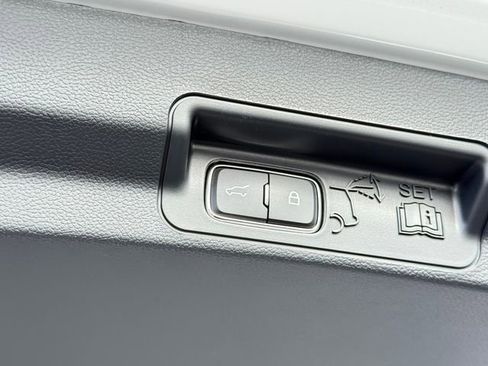 New 2026 Ford Explorer Active w/ Active Comfort Package image 5