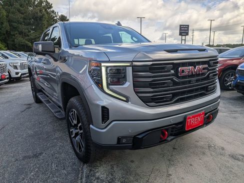 Certified 2023 GMC Sierra 1500 AT4 w/ AT4 Preferred Package AWD/4WD image 5