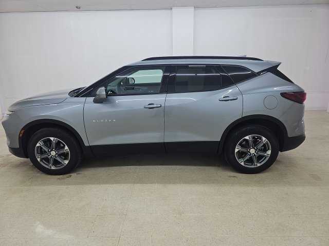 Used 2024 Chevrolet Blazer LT w/ Convenience Package FWD image 19