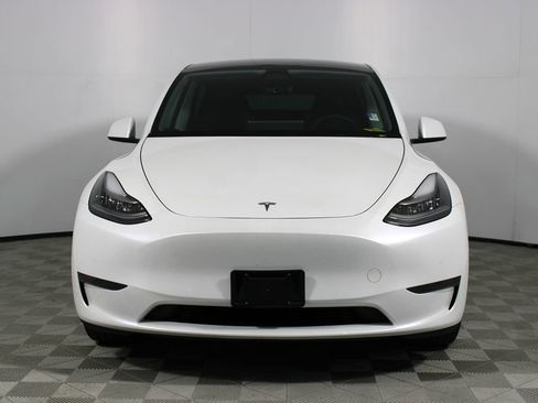 Used 2021 Tesla Model Y Long Range image 27