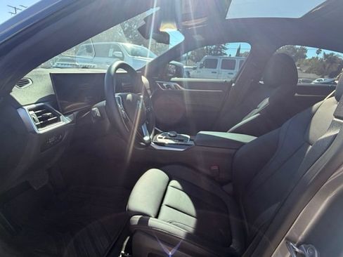 Used 2023 BMW i4 eDrive35 RWD image 6