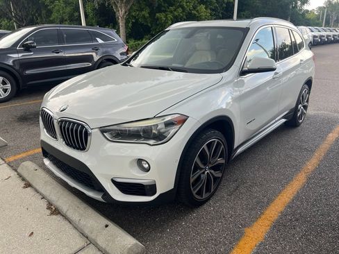Used 2017 BMW X1 xDrive28i AWD/4WD image 4