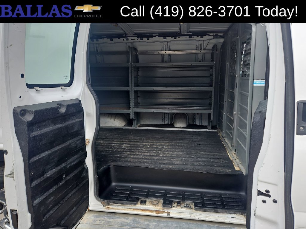 Used 2015 GMC Savana 2500 RWD image 25