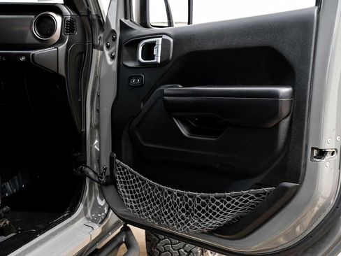 Used 2020 Jeep Wrangler Unlimited Sport S AWD/4WD image 44
