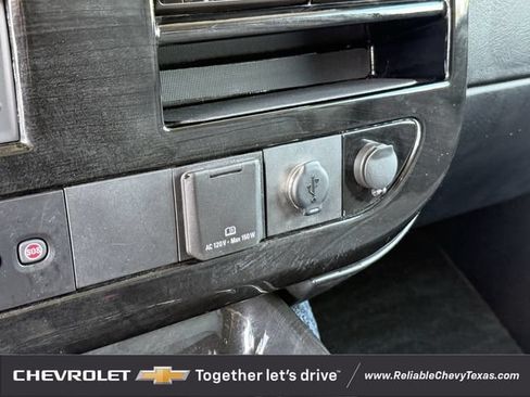 Used 2018 GMC Savana 2500 w/ Enhanced Convenience Package RWD image 20