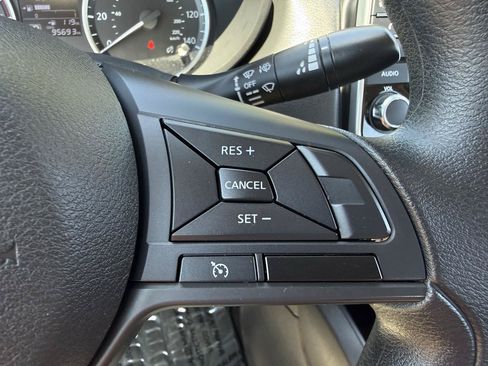 Used 2024 Nissan Versa S FWD image 13