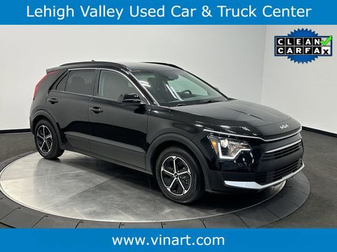 Used 2024 Kia Niro LX FWD image 1