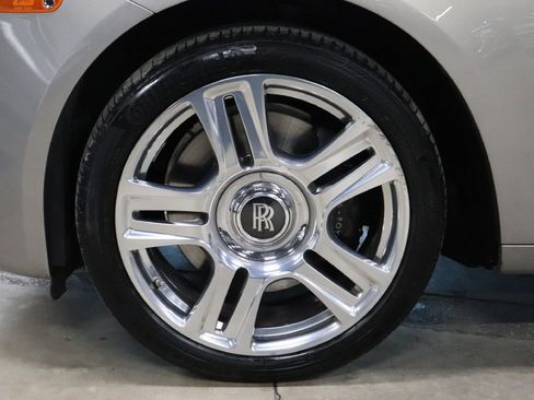 Used 2016 Rolls-Royce Ghost image 42