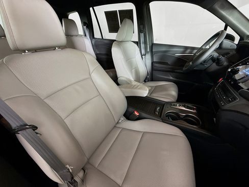 Certified 2023 Honda Passport EX-L image 35