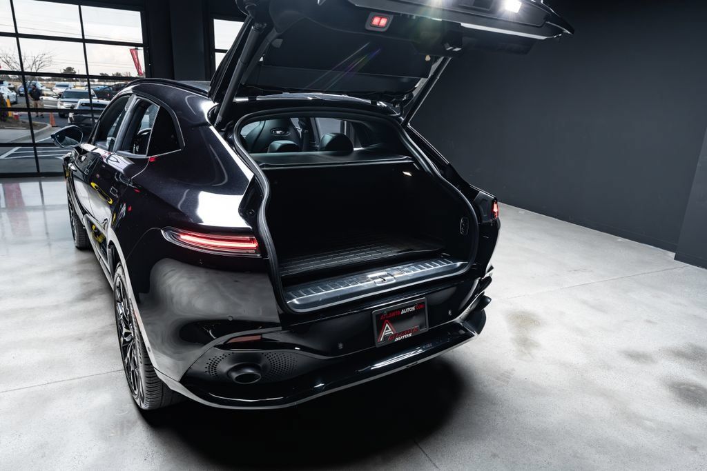 Used 2022 Aston Martin DBX AWD/4WD image 41