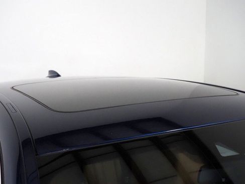 Used 2019 BMW 540i image 4