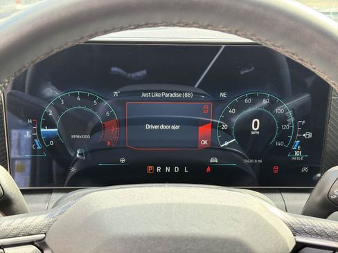 Used 2025 Ford Mustang Convertible RWD image 10
