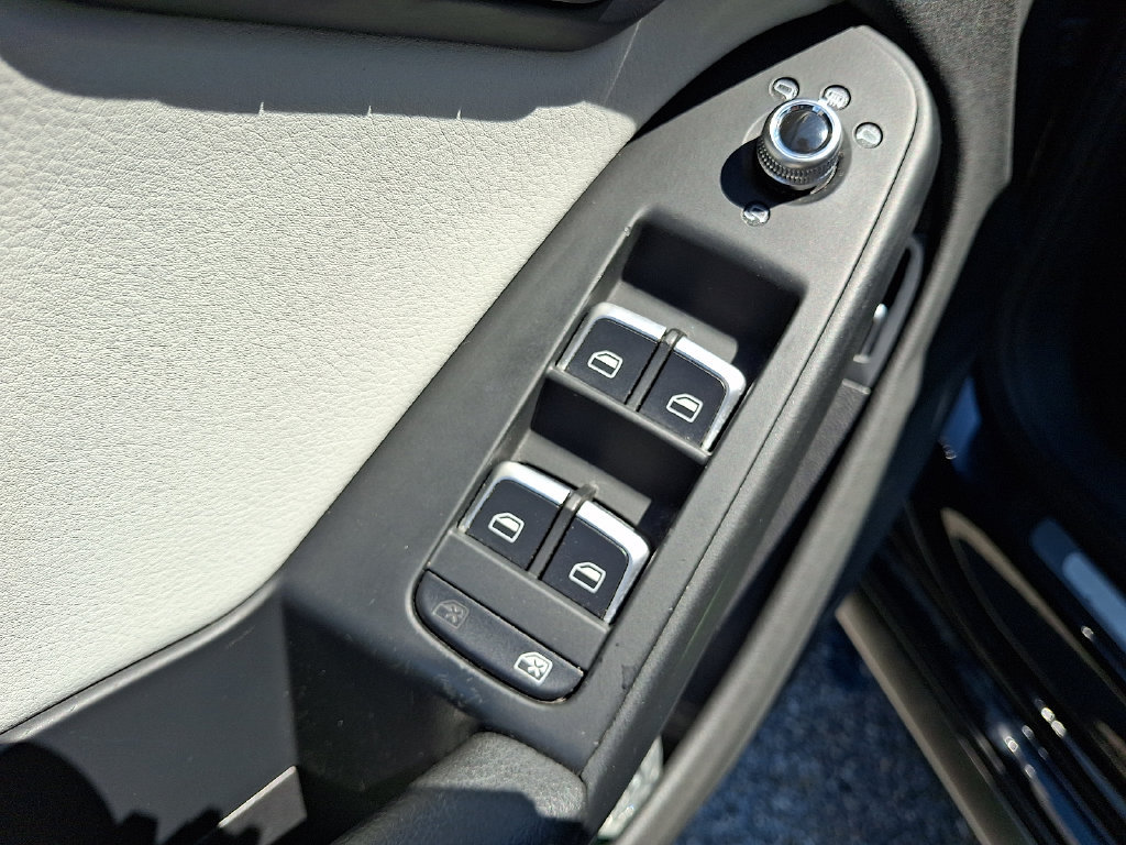 Used 2014 Audi A4 Premium Plus AWD/4WD image 25