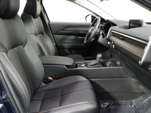 Used 2026 MAZDA CX-50 AWD 2.5 Hybrid w/ Premium Pkg image 16