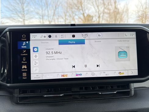 Used 2024 Jeep Wrangler Willys image 22