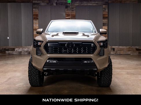 Used 2026 Toyota Tacoma TRD Sport w/ TRD Sport Premium Package AWD/4WD image 4