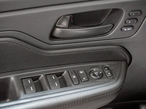 Certified 2023 Honda Odyssey EX-L image 19