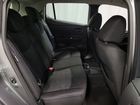 Used 2023 Nissan Leaf S image 23