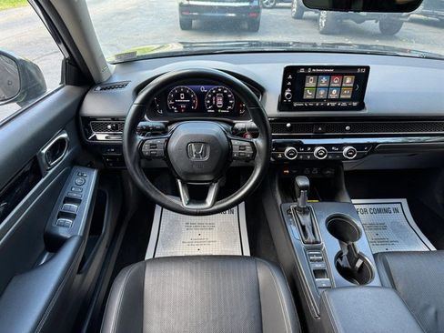 Used 2022 Honda Civic Touring image 13