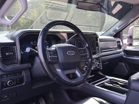 Used 2023 Ford F350 Lariat w/ Lariat Ultimate Package AWD/4WD image 11