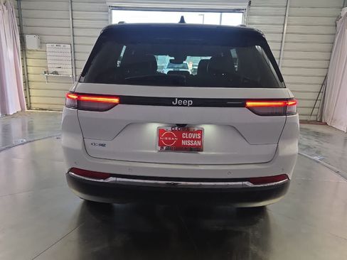 Used 2024 Jeep Grand Cherokee Limited 4xe AWD/4WD image 8
