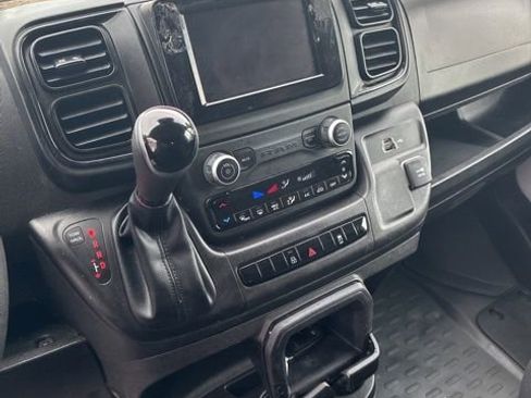 Used 2024 RAM ProMaster 2500 w/ Convenience Group image 26