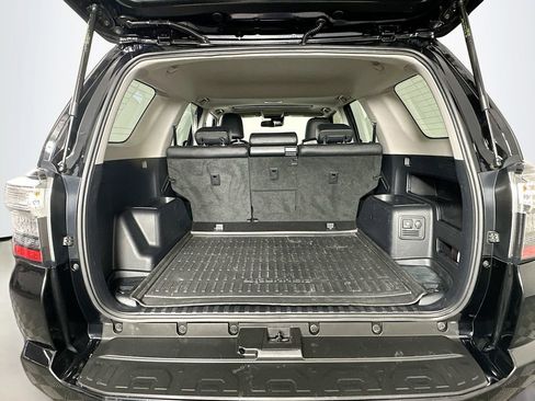 Used 2023 Toyota 4Runner 40th Anniversary SE AWD/4WD image 28