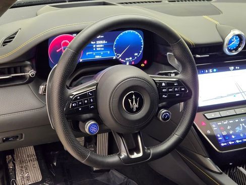 Certified 2024 Maserati GranTurismo Trofeo image 32