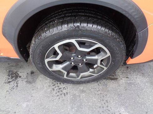 Used 2014 Subaru Crosstrek 2.0i Limited image 14