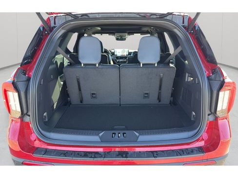 New 2026 Ford Explorer ST-Line w/ ST-Line Street Pack image 19