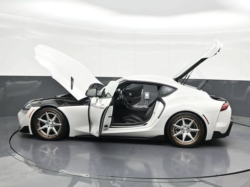 Used 2021 Toyota Supra w/ Safety & Technology Package RWD image 33