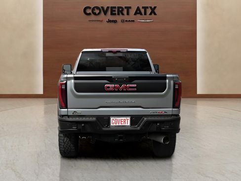 Used 2024 GMC Sierra 2500 AT4X w/ AT4X AEV Edition image 4