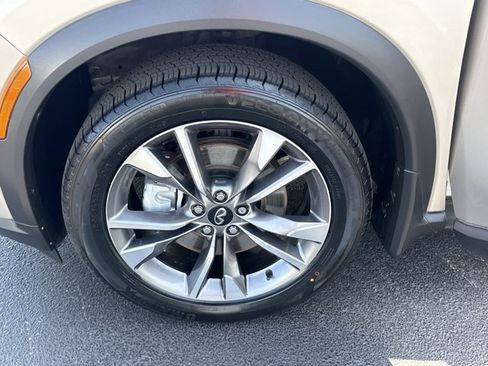 Used 2023 INFINITI QX60 Luxe AWD/4WD image 18