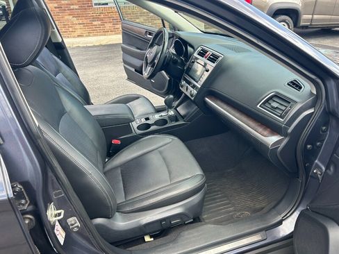 Used 2015 Subaru Outback 3.6R Limited AWD/4WD image 11